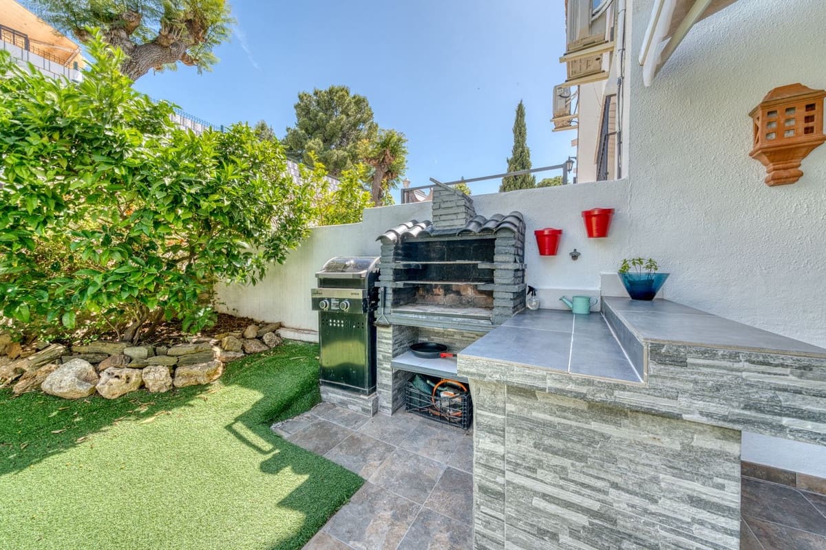 3 bedroom Townhouse for sale in Cerro del Aguila with pool garage - € 475,000 (Ref: 9832909)