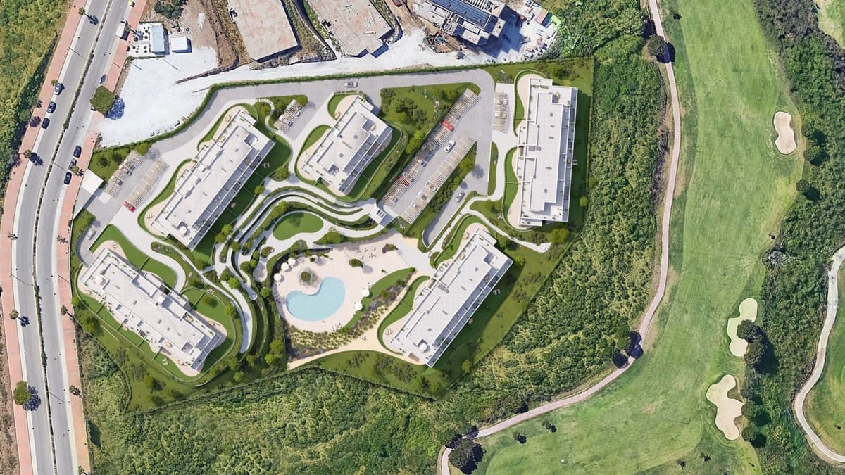 3 bedroom Apartment for sale in La Cala de Mijas with pool garage - € 439,000 (Ref: 9834294)