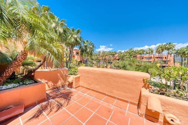 2 camera da letto Appartamento in vendita in Puerto Banus, Marbella con piscina garage - 1.700.000 € (Rif: 9834688)