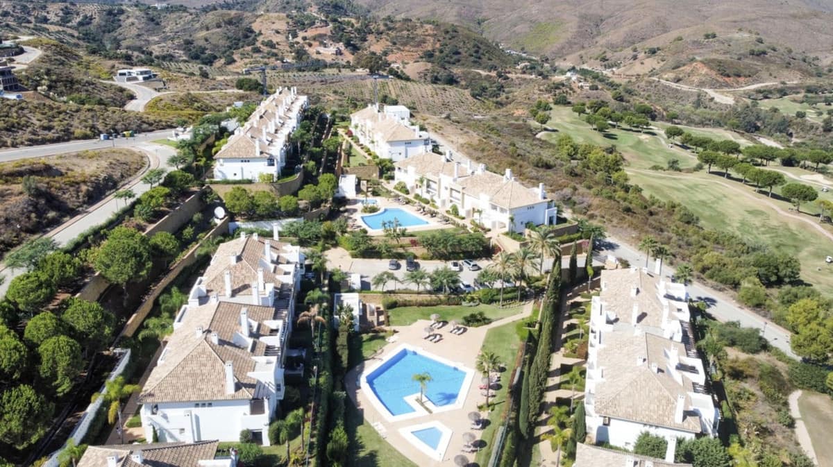3 bedroom Townhouse for rent in La Cala Golf with pool garage - € 3,500 (Ref: 9841322)
