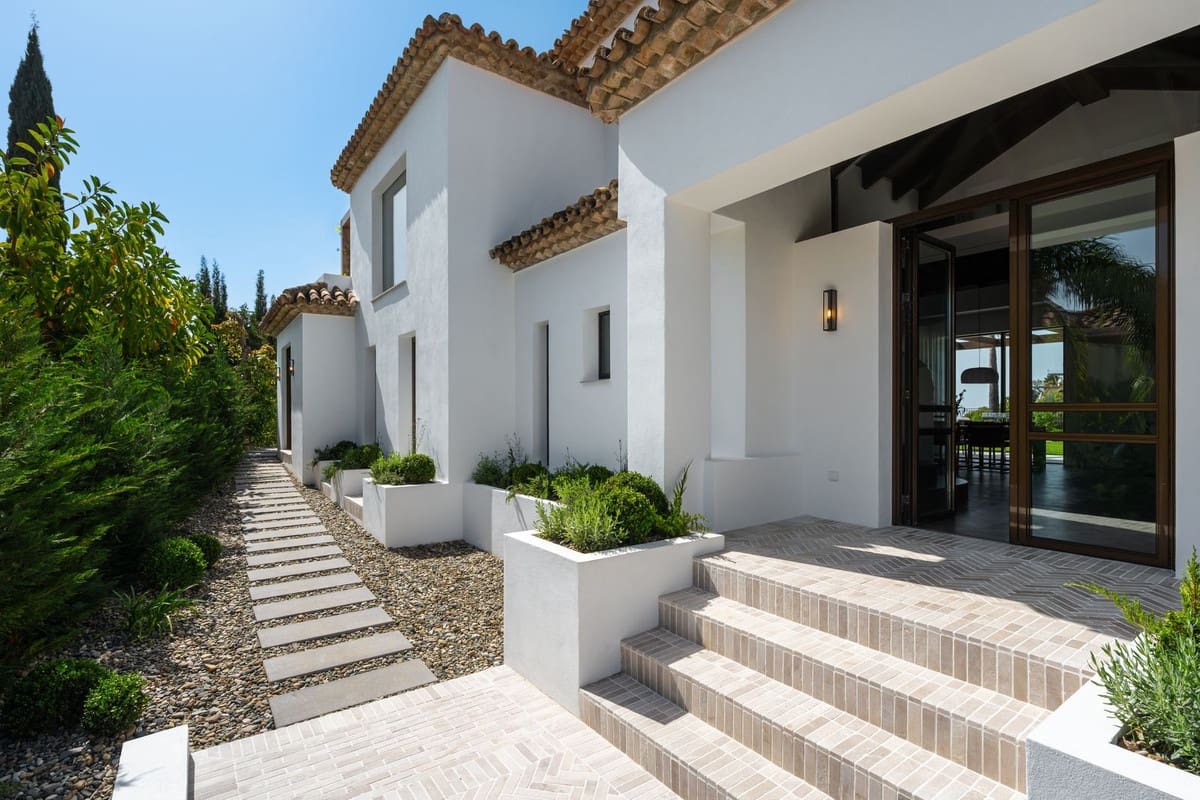 6 quarto Moradia para venda em La Quinta com piscina garagem - 8 795 000 € (Ref: 9841596)