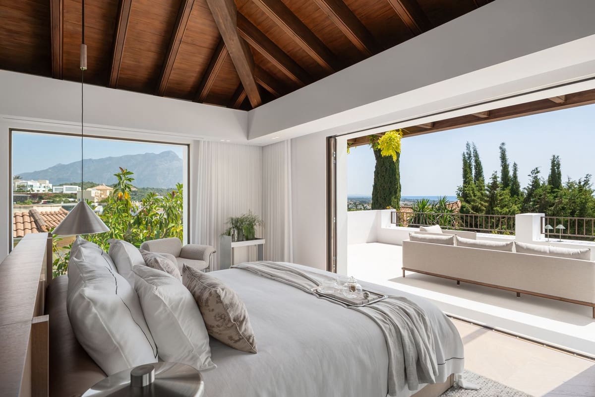 6 quarto Moradia para venda em La Quinta com piscina garagem - 8 795 000 € (Ref: 9841596)