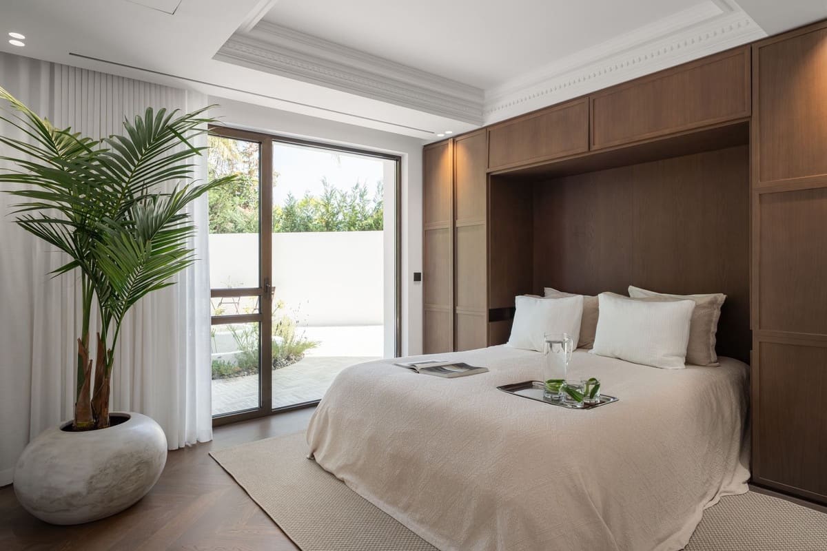 6 quarto Moradia para venda em La Quinta com piscina garagem - 8 795 000 € (Ref: 9841596)