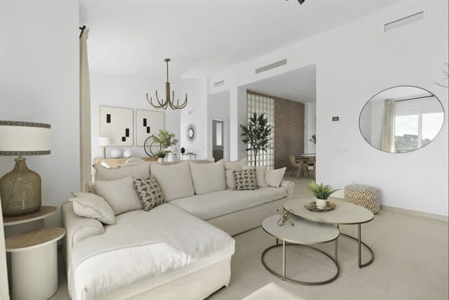 Chalet de 4 habitaciones en Mijas en venta con piscina garaje - 750.000 € (Ref: 9841747)