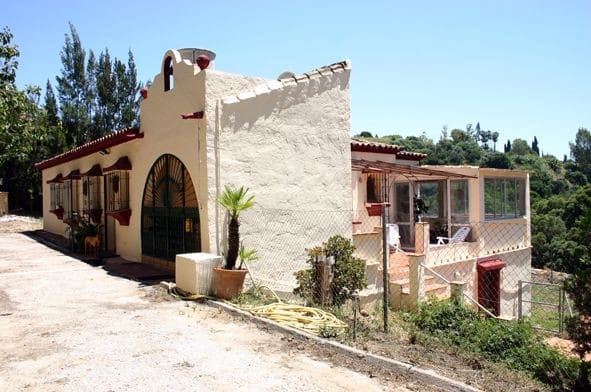 2 soveværelse Villa til salg i Benahavis med garage - € 1.100.000 (Ref: 9847885)