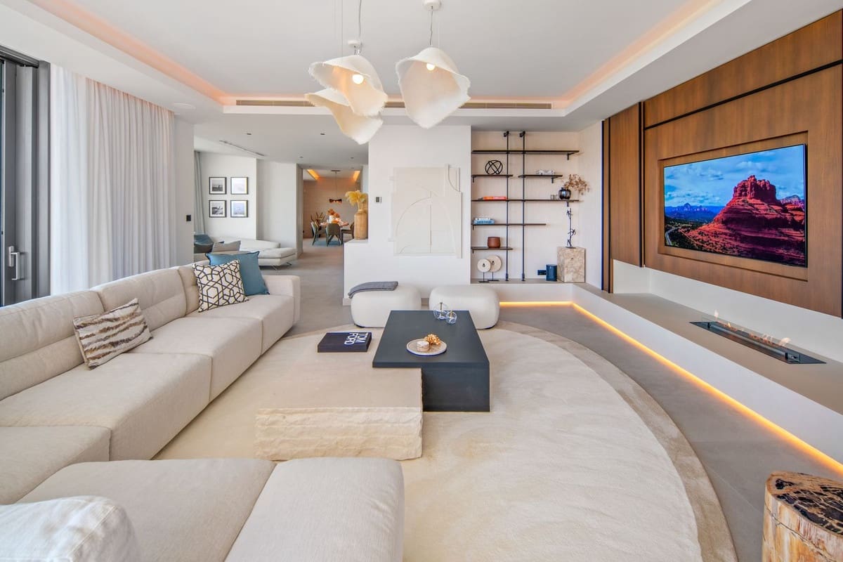 4 Zimmer Villa zu verkaufen in El Rosario mit Pool Garage - 6.500.000 € (Ref: 9848236)