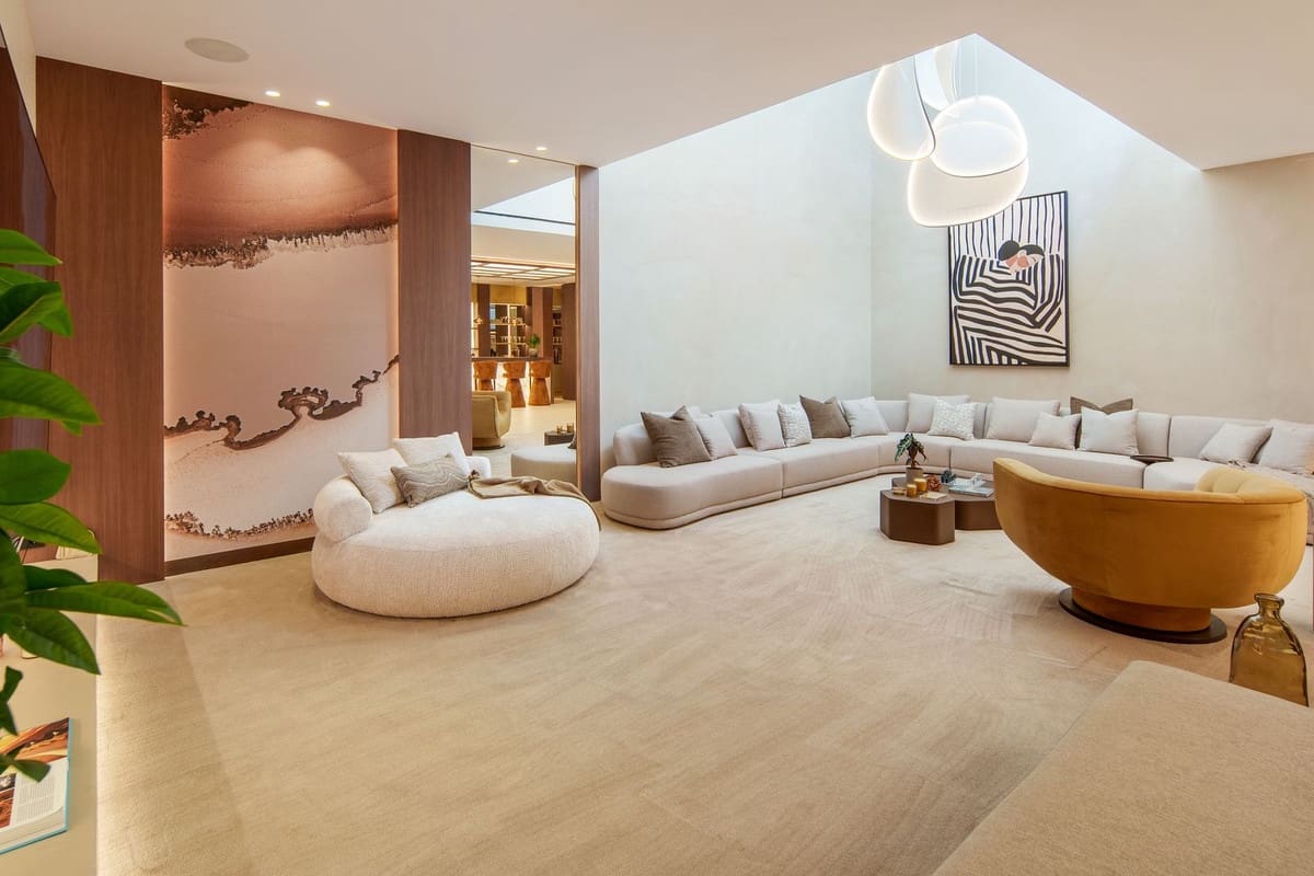 5 soveværelse Villa til salg i Nueva Andalucia med swimmingpool garage - € 11.750.000 (Ref: 9858703)