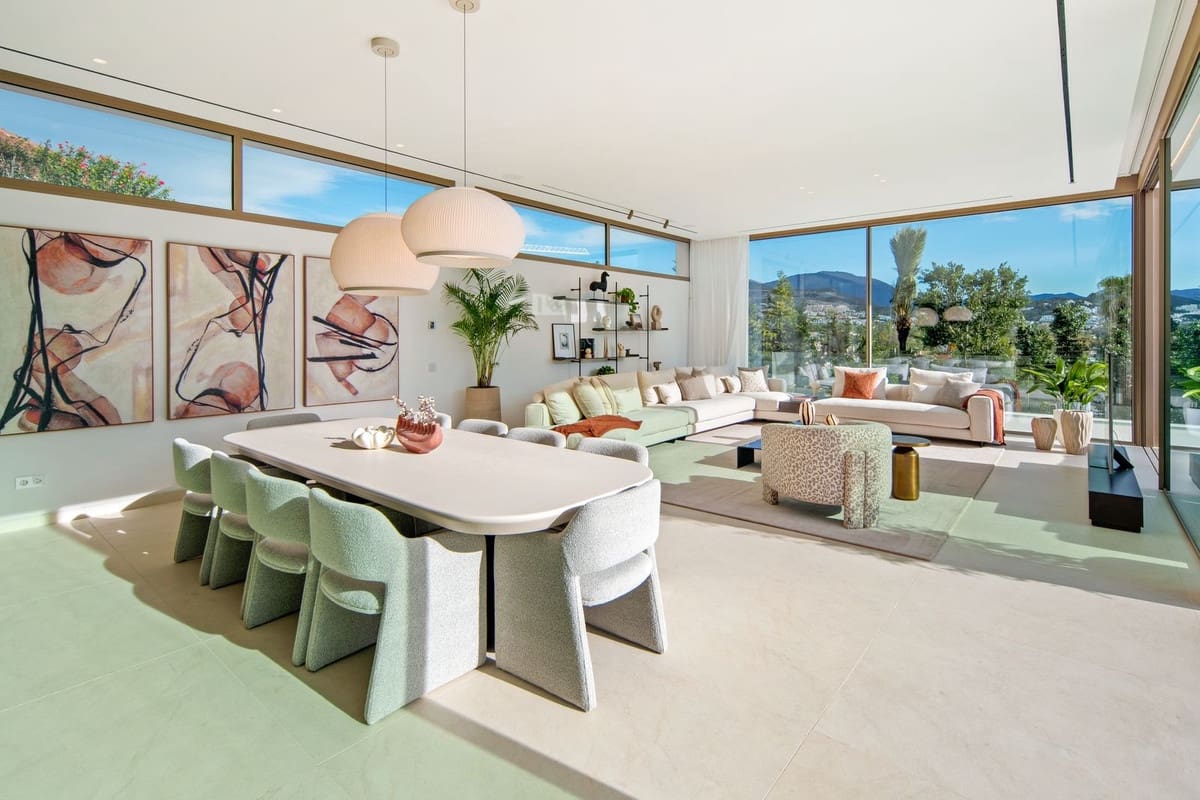 5 soveværelse Villa til salg i Nueva Andalucia med swimmingpool garage - € 11.750.000 (Ref: 9858703)