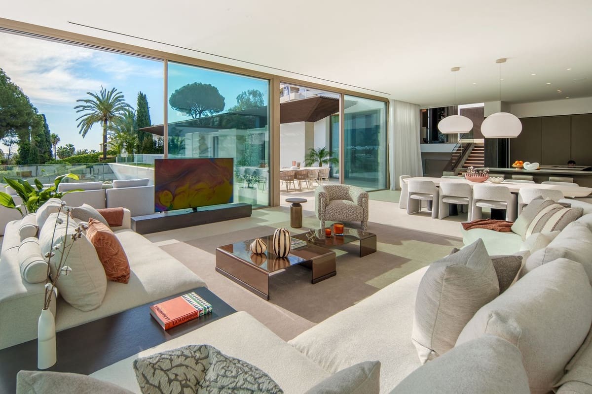 5 soveværelse Villa til salg i Nueva Andalucia med swimmingpool garage - € 11.750.000 (Ref: 9858703)