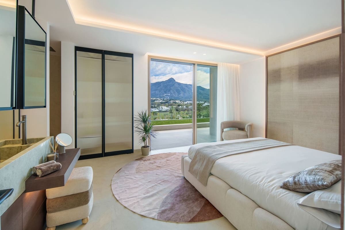 5 soveværelse Villa til salg i Nueva Andalucia med swimmingpool garage - € 11.750.000 (Ref: 9858703)