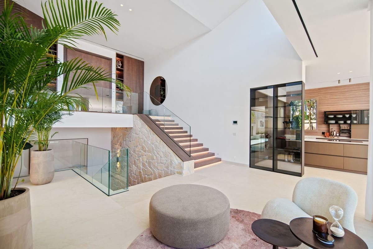 5 soveværelse Villa til salg i Nueva Andalucia med swimmingpool garage - € 11.750.000 (Ref: 9858703)