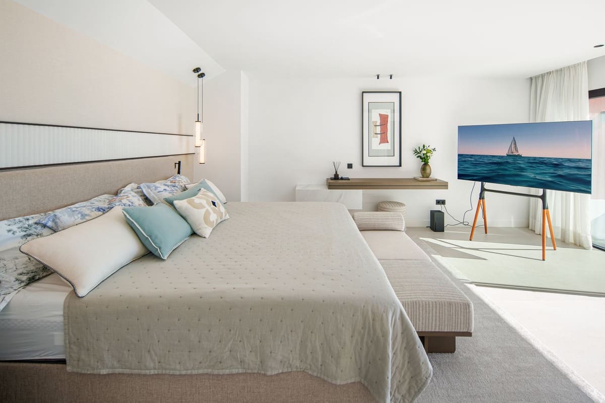 Apartamento de 2 habitaciones en La Quinta en venta con piscina garaje - 1.950.000 € (Ref: 9860867)