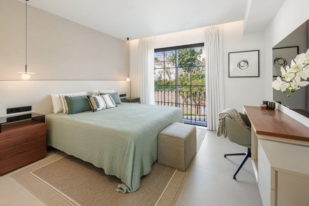 Apartamento de 2 habitaciones en La Quinta en venta con piscina garaje - 1.950.000 € (Ref: 9860867)