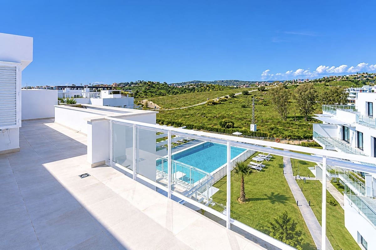 2 sypialnia Penthouse na sprzedaż w La Cala de Mijas z basenem - 419 000 € (Ref: 9861029)