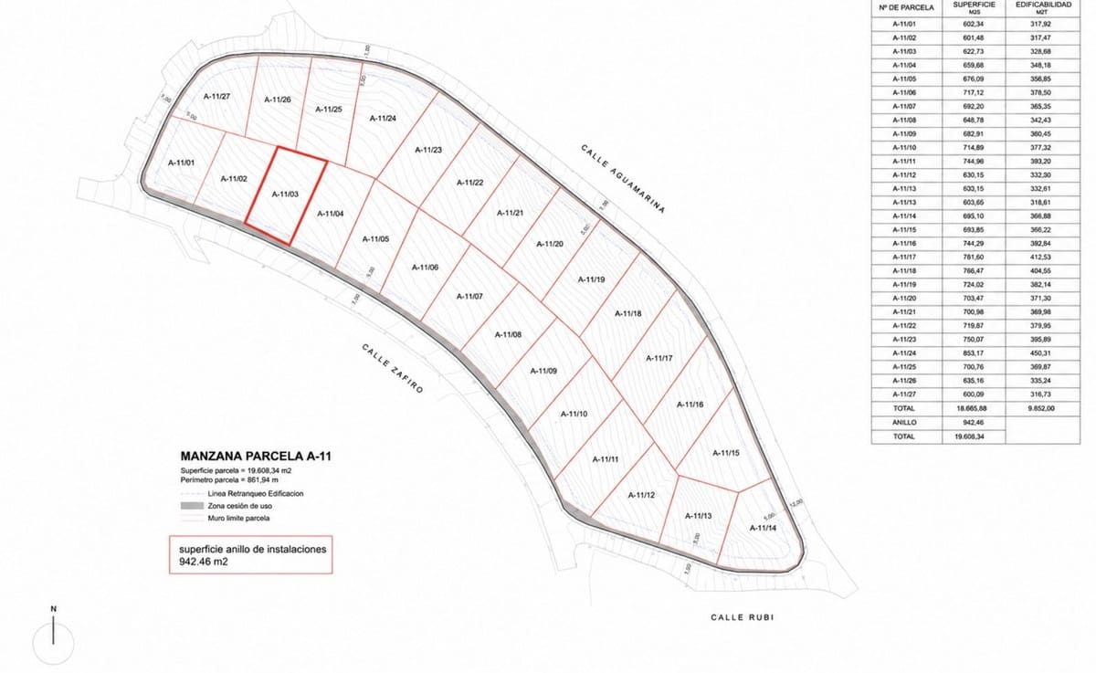 4 sypialnia Willa na sprzedaż w La Duquesa / Puerto de la Duquesa z basenem garażem - 1 165 000 € (Ref: 9865959)