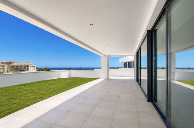 4 sypialnia Willa na sprzedaż w La Duquesa / Puerto de la Duquesa, Manilva z basenem - 1 065 000 € (Ref: 9866207)