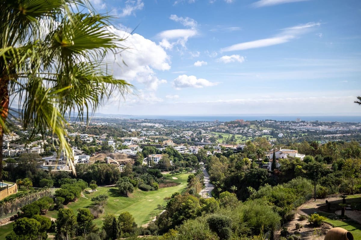 3 soveværelse Penthouse til salg i La Quinta med swimmingpool - € 1.275.000 (Ref: 9874033)