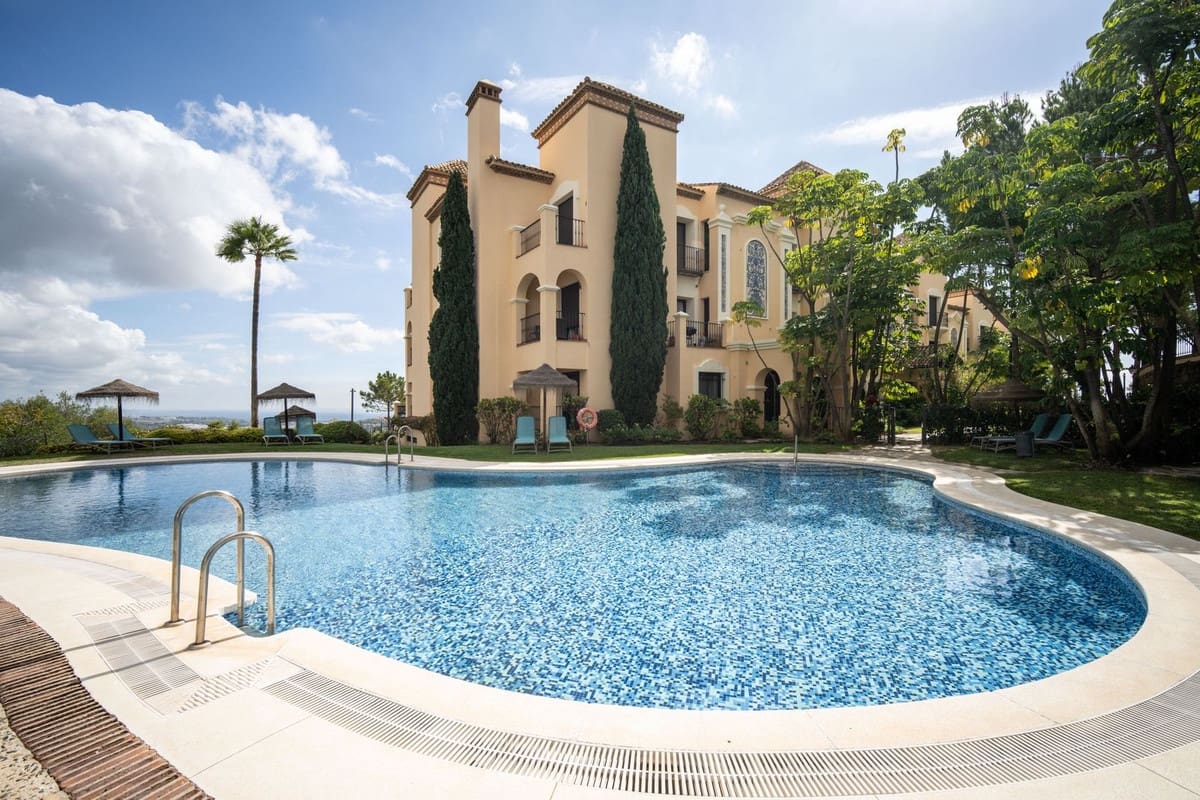 3 soveværelse Penthouse til salg i La Quinta med swimmingpool - € 1.275.000 (Ref: 9874033)