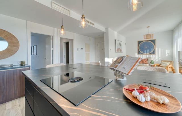2 soveværelse Penthouse til salg i Cancelada, Estepona med swimmingpool garage - € 595.000 (Ref: 9877583)