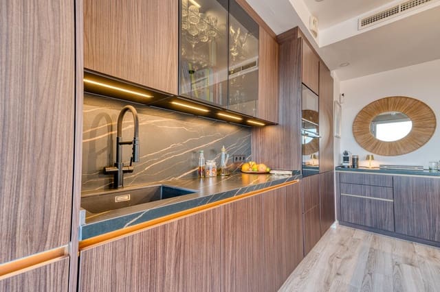 2 soveværelse Penthouse til salg i Cancelada, Estepona med swimmingpool garage - € 595.000 (Ref: 9877583)
