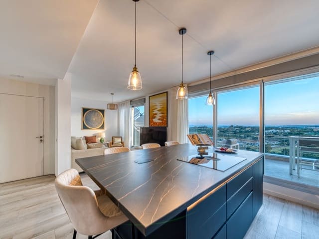 2 soveværelse Penthouse til salg i Cancelada, Estepona med swimmingpool garage - € 595.000 (Ref: 9877583)
