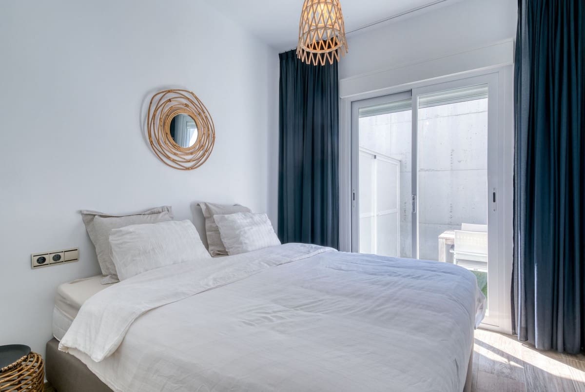 Pareado de 3 habitaciones en Riviera del Sol en venta con piscina garaje - 1.195.000 € (Ref: 9877584)