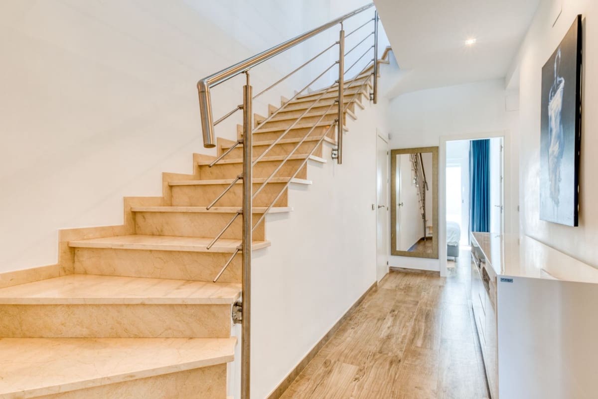 Pareado de 3 habitaciones en Riviera del Sol en venta con piscina garaje - 1.195.000 € (Ref: 9877584)
