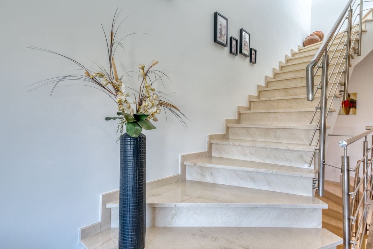 Pareado de 3 habitaciones en Riviera del Sol en venta con piscina garaje - 1.195.000 € (Ref: 9877584)