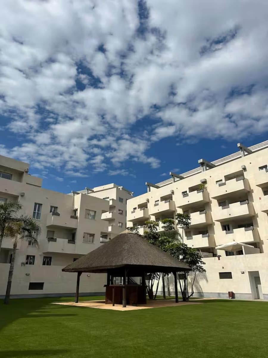 2 bedroom Apartment for holiday rental in Riviera del Sol with pool - € 140 (Ref: 9879897)
