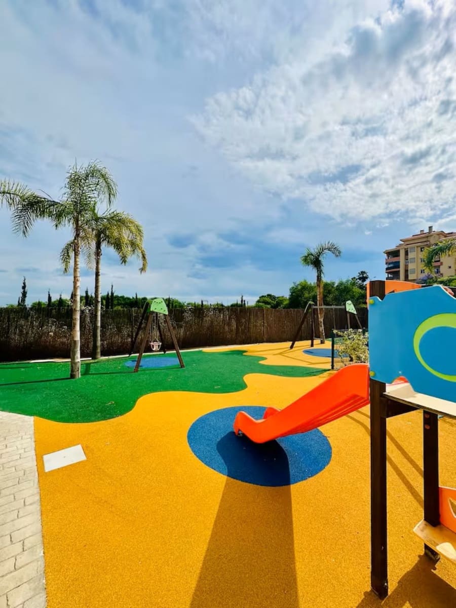 2 bedroom Apartment for holiday rental in Riviera del Sol with pool - € 140 (Ref: 9879897)
