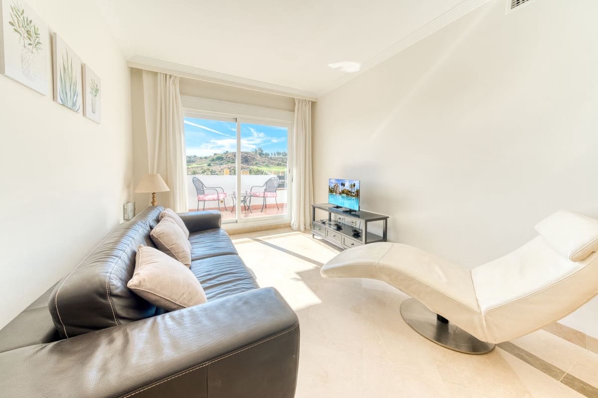 2 bedroom Apartment for holiday rental in La Cala de Mijas with pool garage - € 1,250 (Ref: 9880245)
