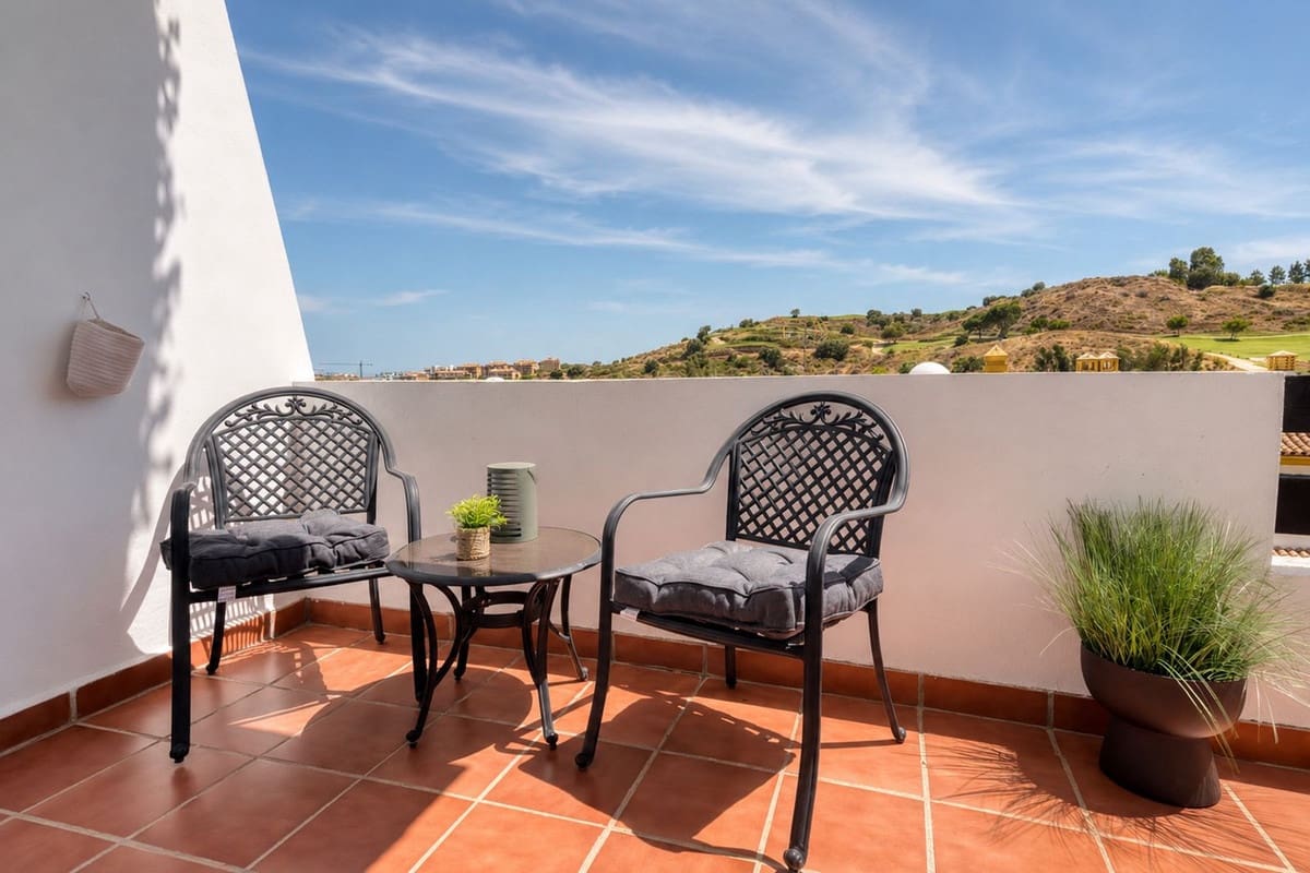 2 slaapkamer Appartement voor vakantieverhuur in La Cala de Mijas met zwembad garage - € 1.250 (Ref: 9880245)