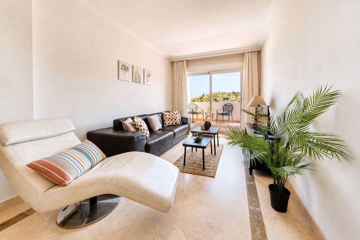 2 slaapkamer Appartement voor vakantieverhuur in La Cala de Mijas met zwembad garage - € 1.250 (Ref: 9880245)