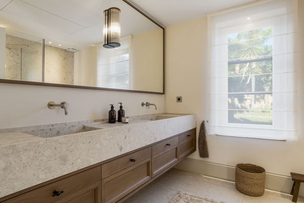 5 Zimmer Villa zu verkaufen in Marbella mit Pool Garage - 11.750.000 € (Ref: 9891500)