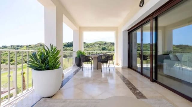 3 soverom Hus til salgs i Estepona med svømmebasseng garasje - € 470 250 (Ref: 9893097)