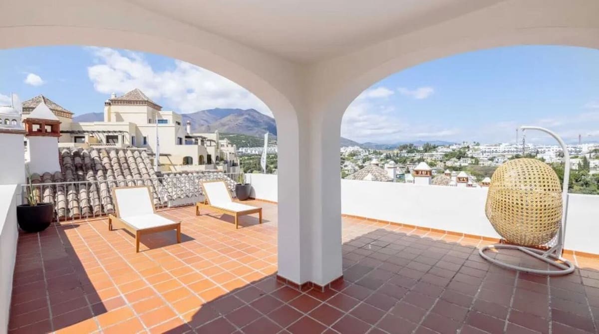 3 soverom Hus til salgs i Estepona med svømmebasseng garasje - € 470 250 (Ref: 9893097)