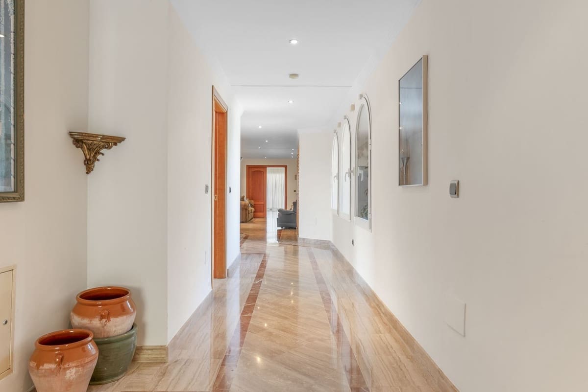5 soverom Villa til salgs i Benahavis med svømmebasseng garasje - € 4 499 000 (Ref: 9897294)
