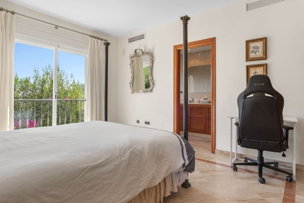 5 soverom Villa til salgs i Benahavis med svømmebasseng garasje - € 4 499 000 (Ref: 9897294)