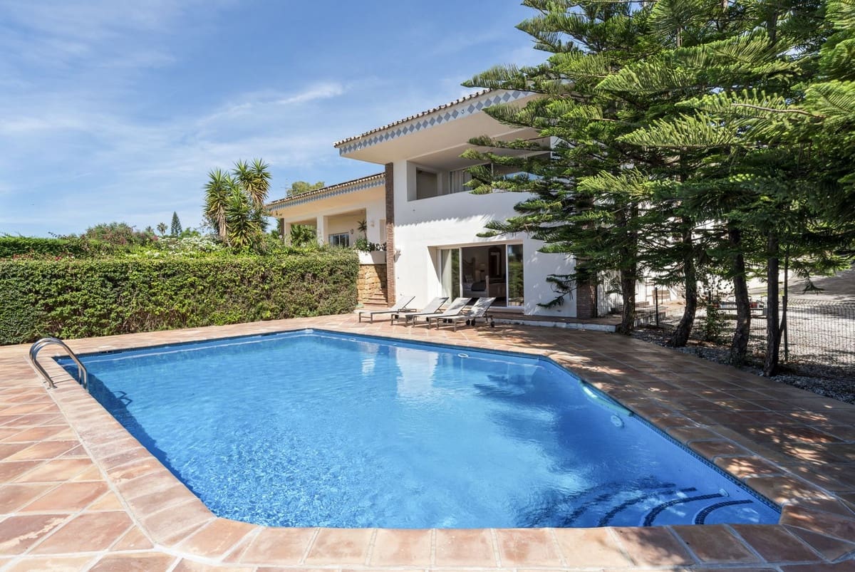 5 soverom Villa til salgs i Benahavis med svømmebasseng garasje - € 4 499 000 (Ref: 9897294)