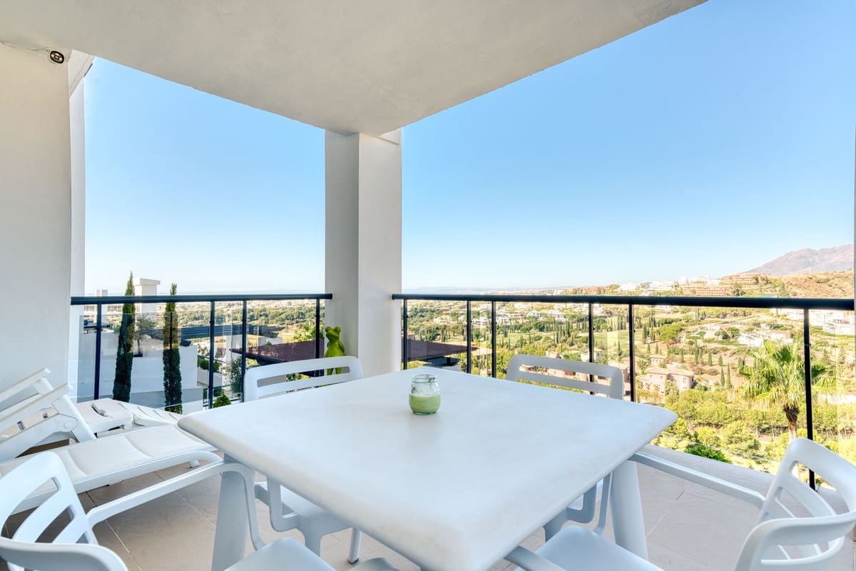 2 sovrum Lägenhet till salu i Benahavis med pool garage - 499 950 € (Ref: 9902263)