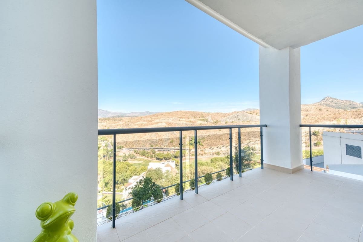 2 sovrum Lägenhet till salu i Benahavis med pool garage - 499 950 € (Ref: 9902263)