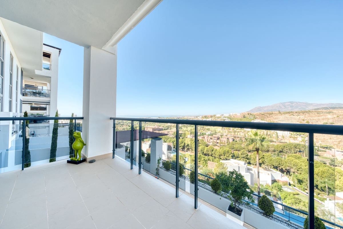 2 sovrum Lägenhet till salu i Benahavis med pool garage - 499 950 € (Ref: 9902263)