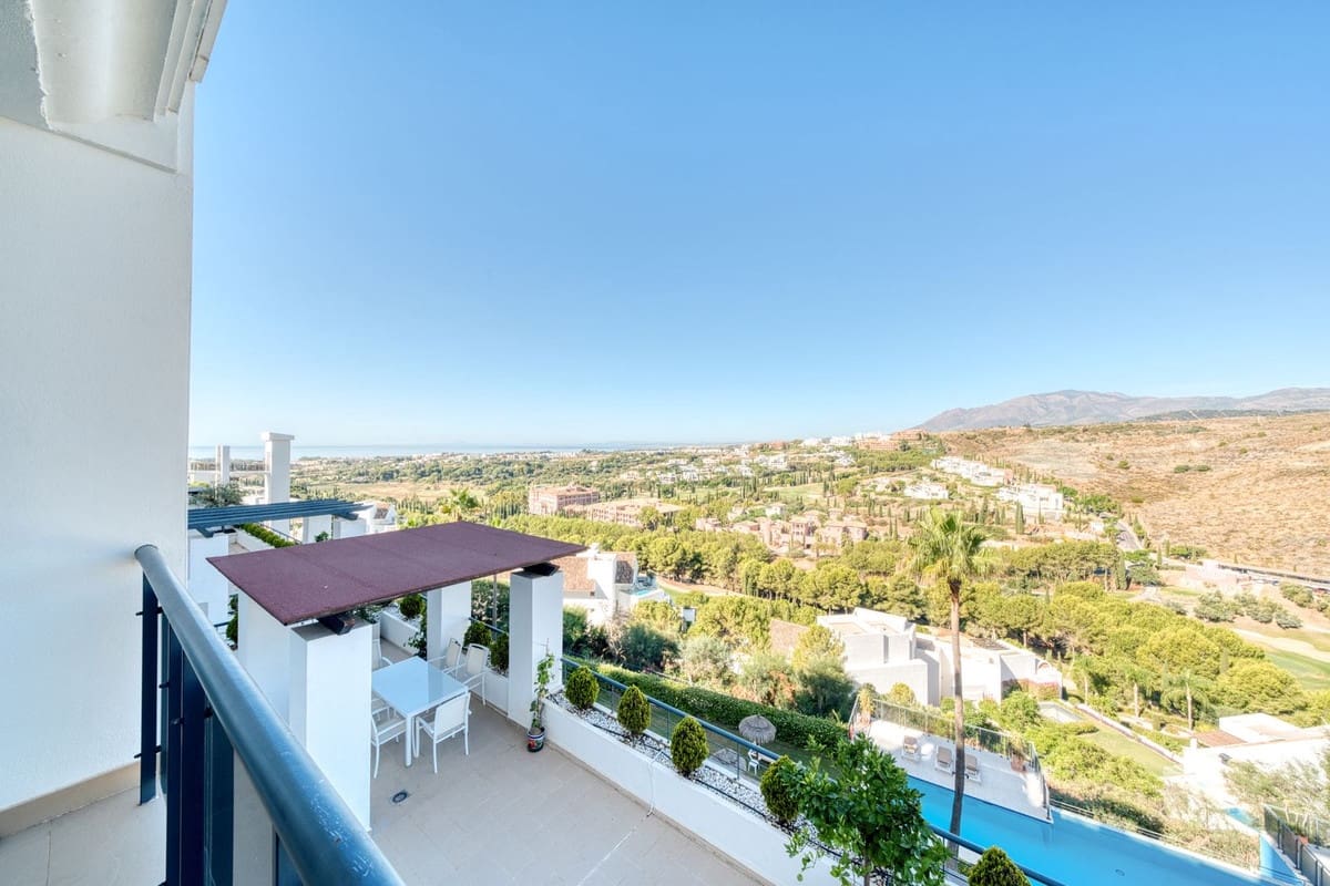 2 sovrum Lägenhet till salu i Benahavis med pool garage - 499 950 € (Ref: 9902263)