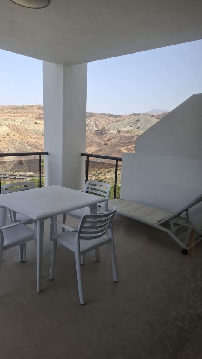2 sovrum Lägenhet till salu i Benahavis med pool garage - 499 950 € (Ref: 9902263)