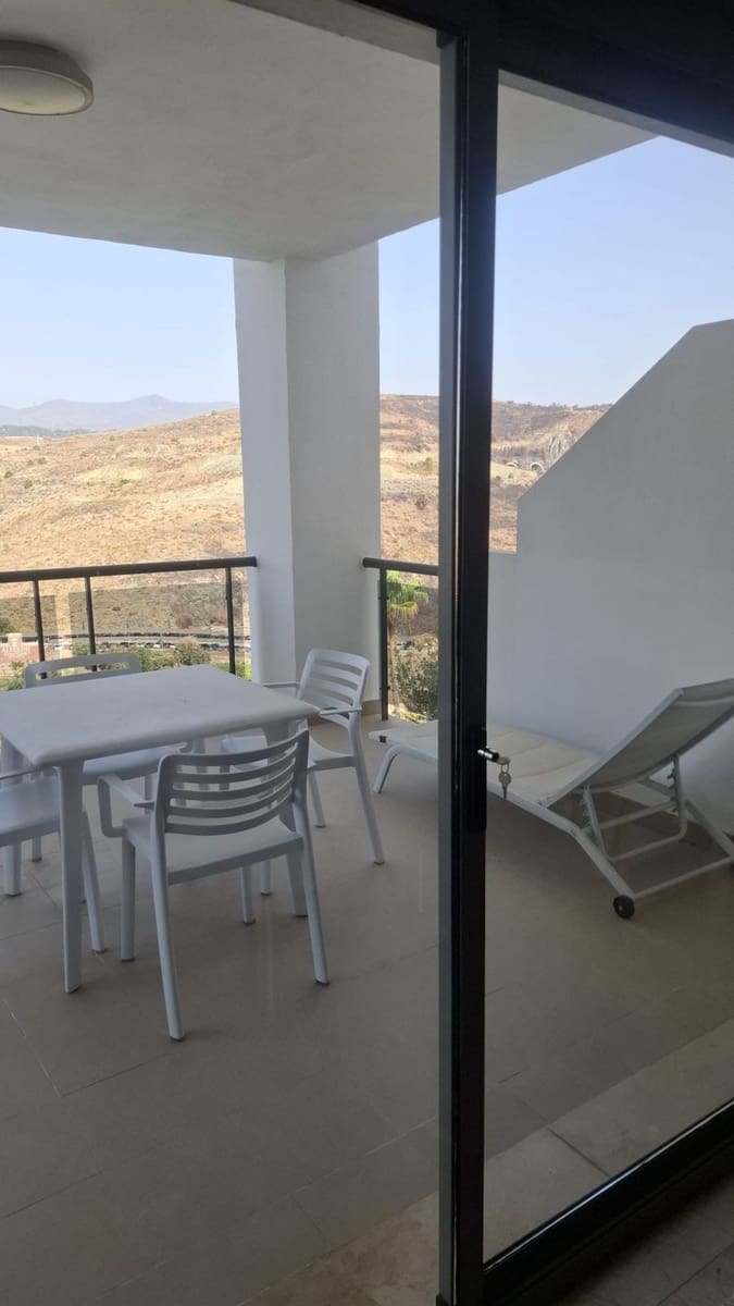 2 sovrum Lägenhet till salu i Benahavis med pool garage - 499 950 € (Ref: 9902263)