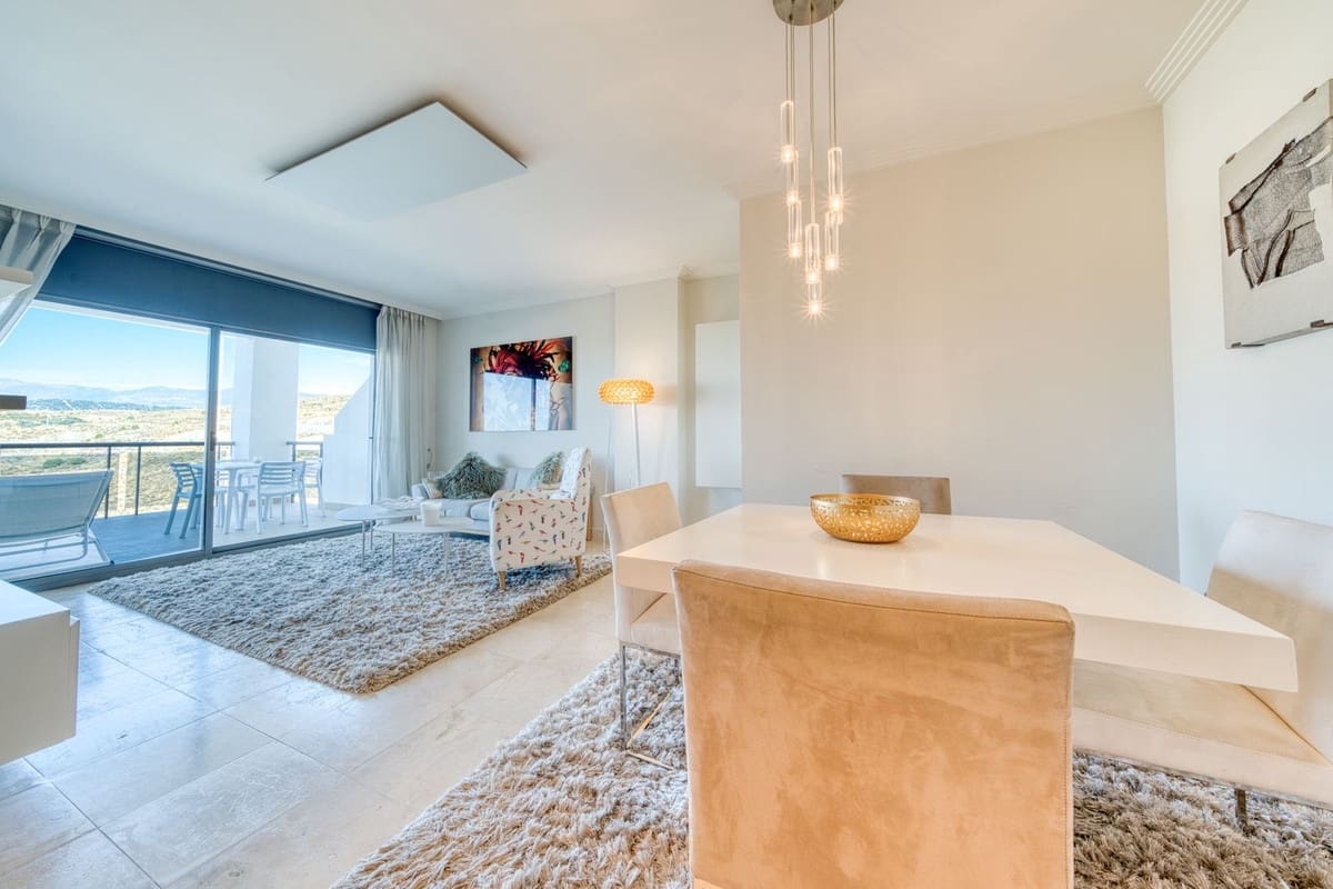 2 sovrum Lägenhet till salu i Benahavis med pool garage - 499 950 € (Ref: 9902263)