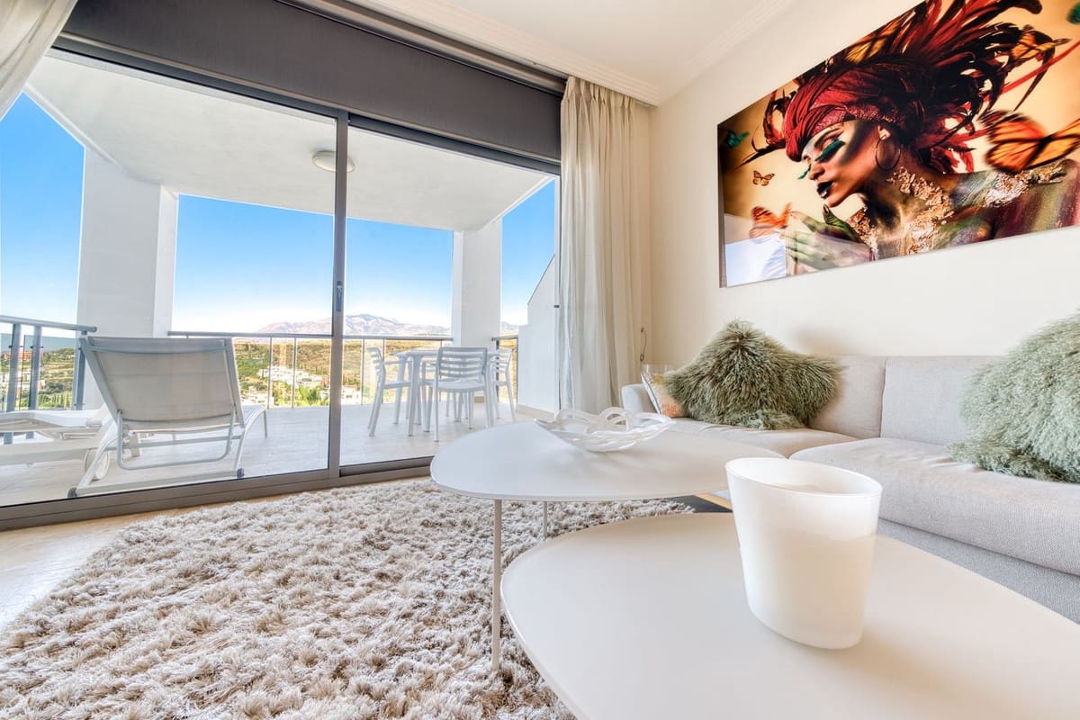 2 sovrum Lägenhet till salu i Benahavis med pool garage - 499 950 € (Ref: 9902263)
