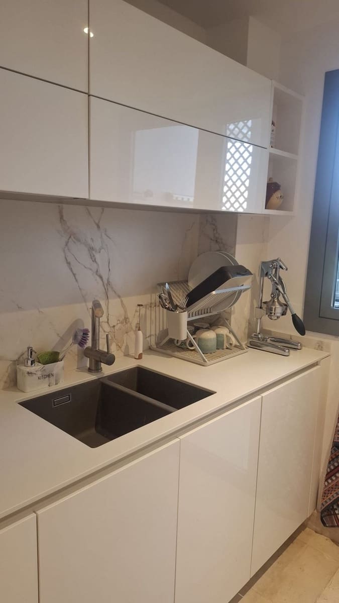 2 sovrum Lägenhet till salu i Benahavis med pool garage - 499 950 € (Ref: 9902263)