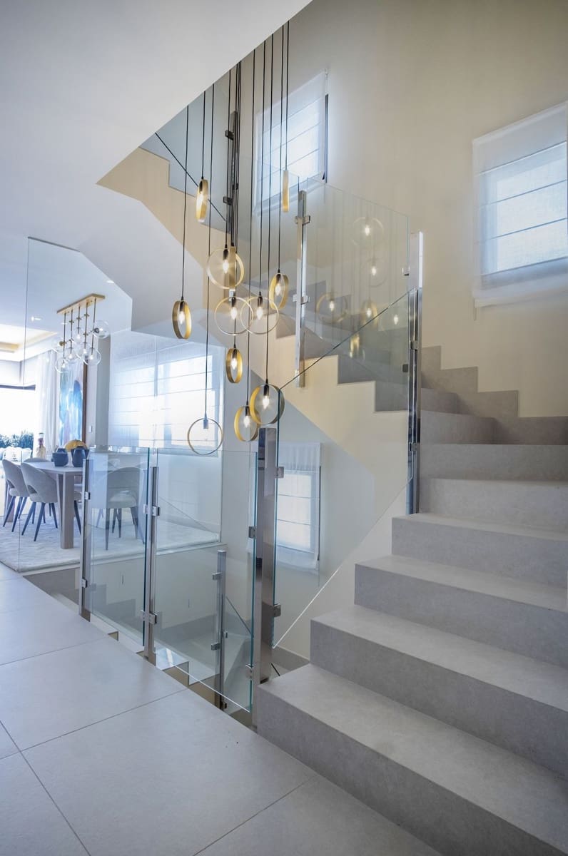 4 sypialnia Willa na sprzedaż w New Golden Mile z basenem garażem - 4 500 000 € (Ref: 9902372)