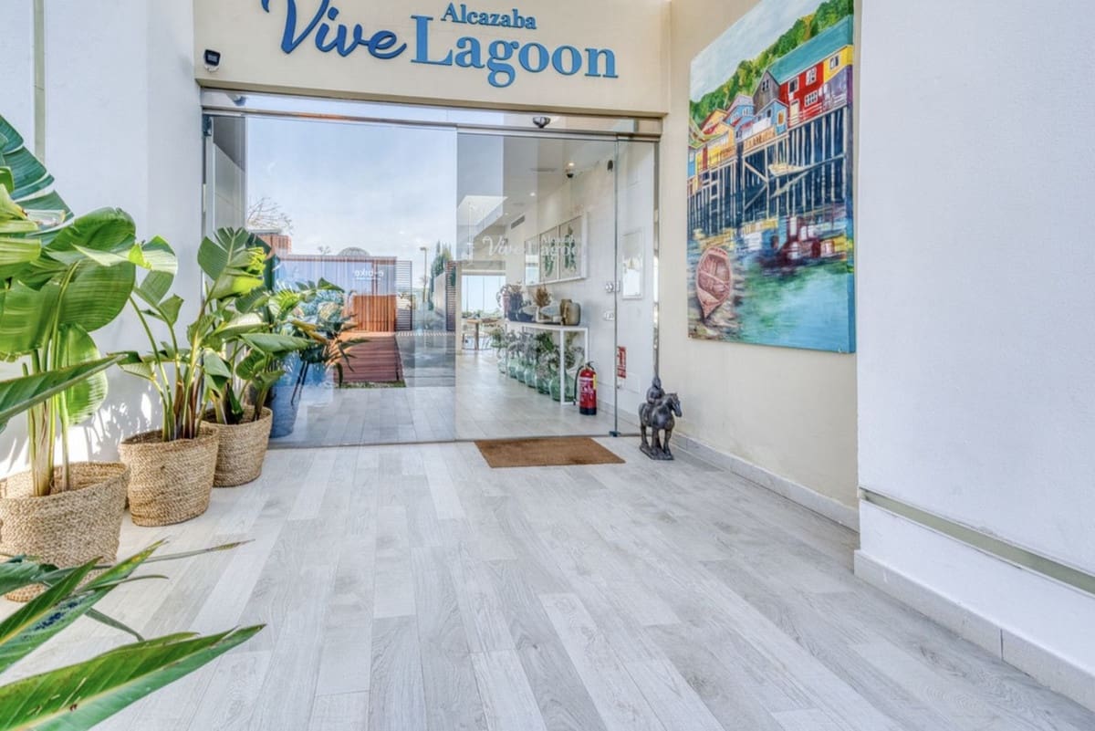 2 soverom Leilighet til salgs i Casares med svømmebasseng garasje - € 459 000 (Ref: 9904969)